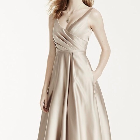 David’s Bridal Black Gown With Pockets - Picture 4 of 5